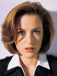 Gillian-Anderson-Before-plastic-surgery